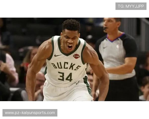 字母哥在比赛休息期为孩子们讲述励志故事，镜头留存